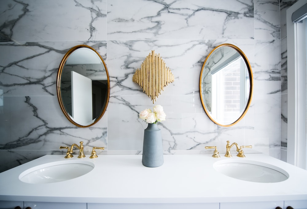 Your Guide to Picking the Perfect Bathroom Vanity